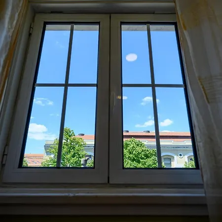 Terrace *