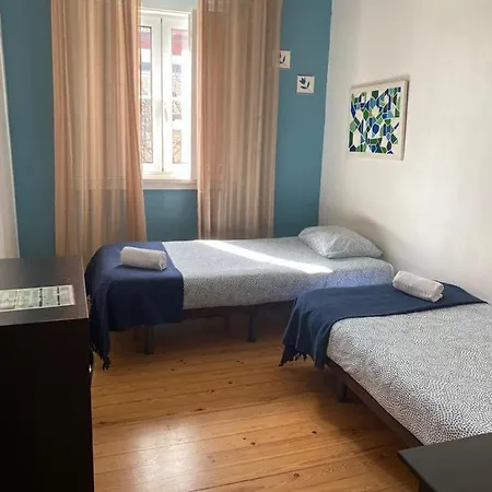 بيت شباب Terrace Lisboa